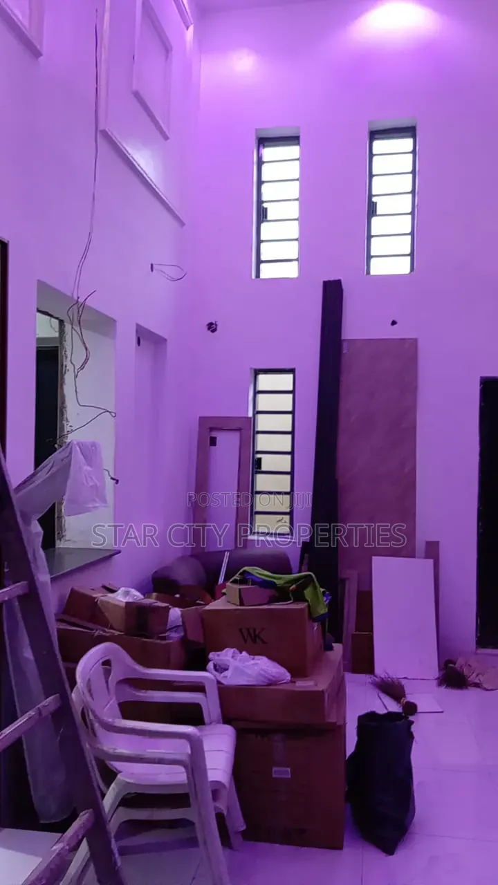 4bdrm Duplex in Omole Phase 2 for rent in Omole Phase 2