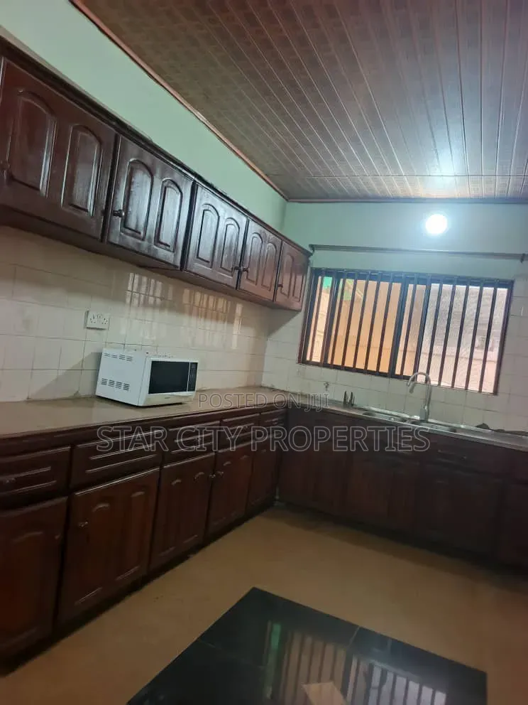 5bdrm Townhouse / Terrace in Maryland Lagos, Shonibare Estate for rent in Shonibare Estate
