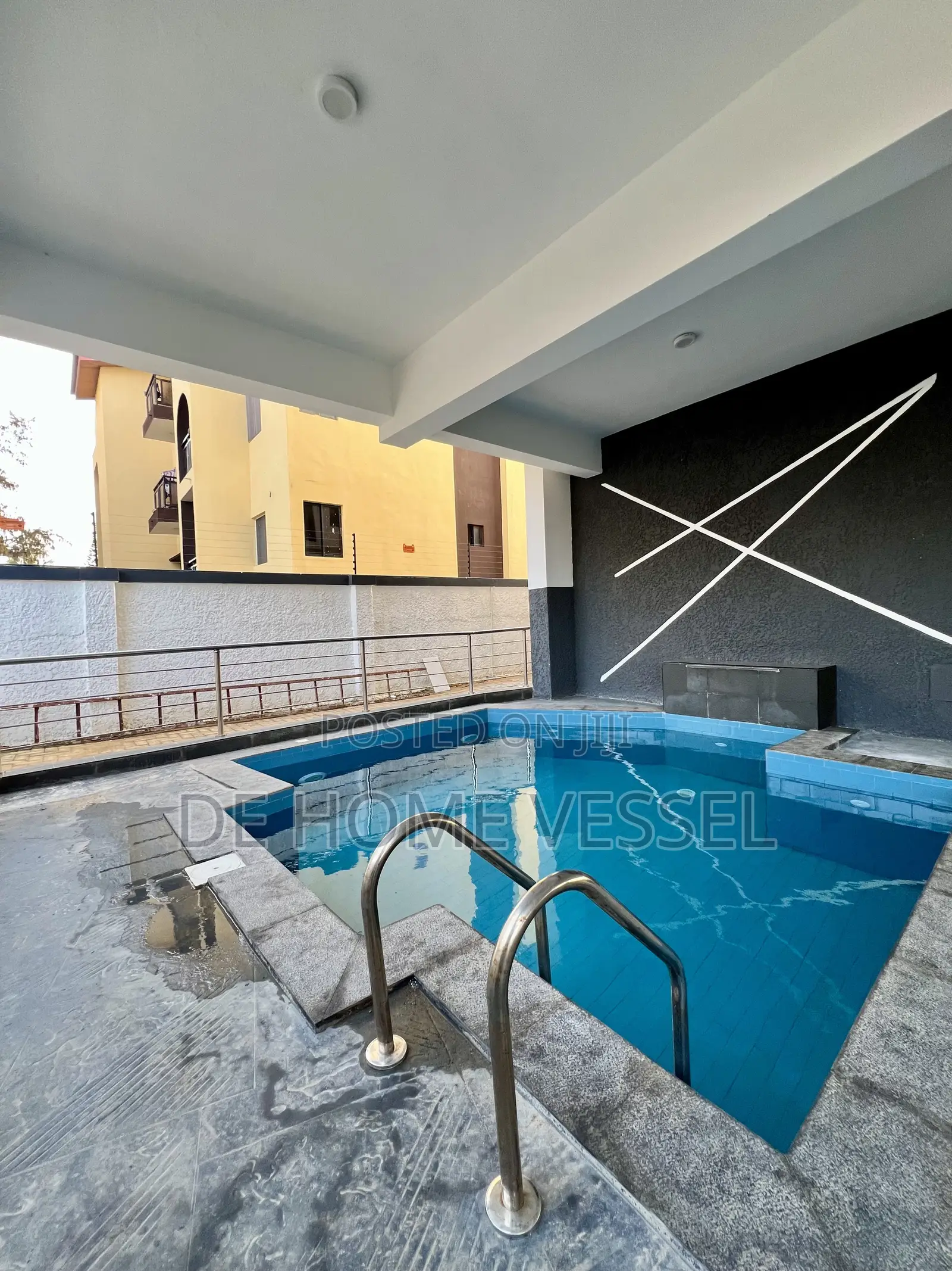 1bdrm Apartment in Igbo-efon for sale in Igbo-efon