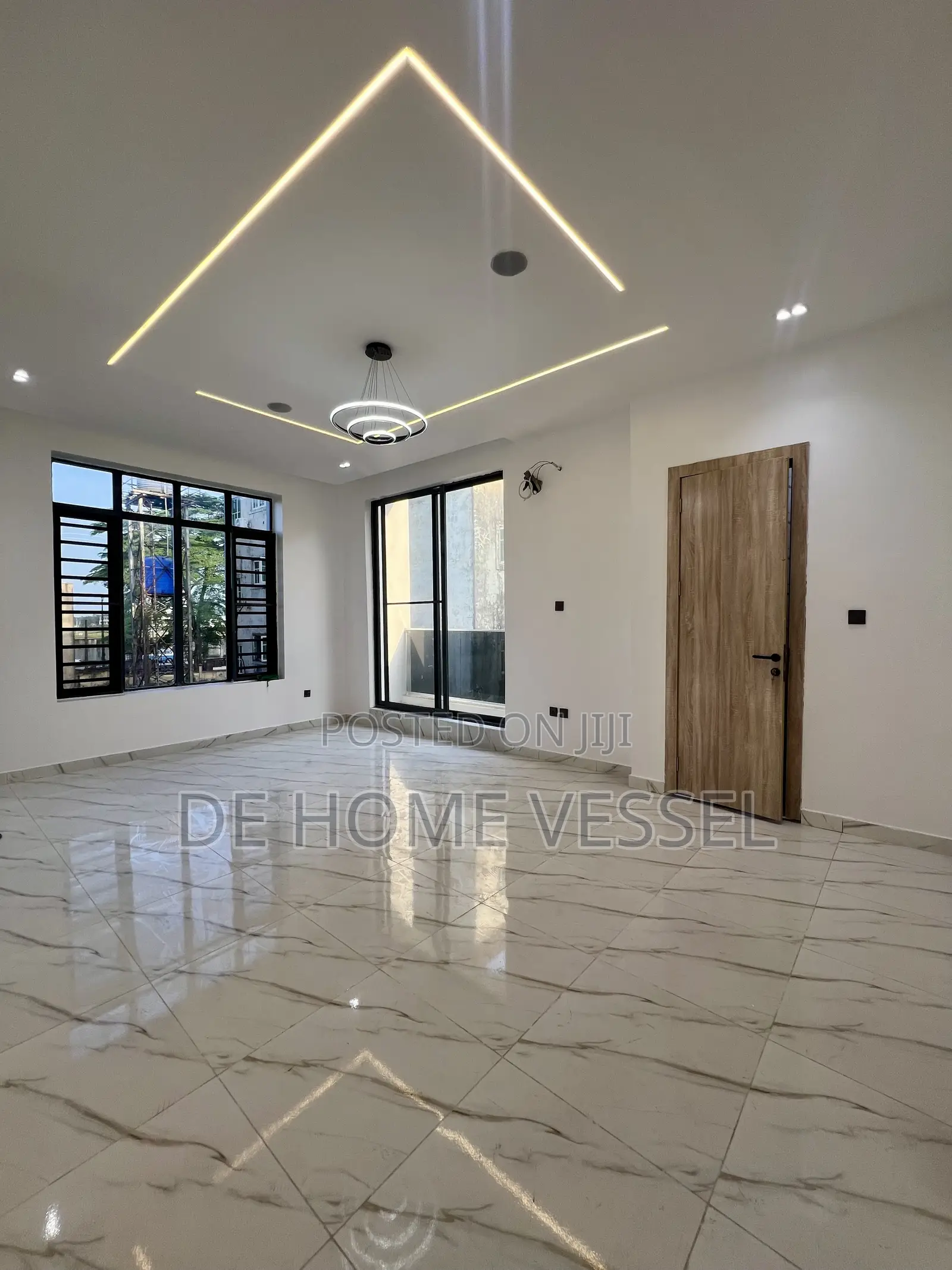 1bdrm Apartment in Igbo-efon for sale in Igbo-efon
