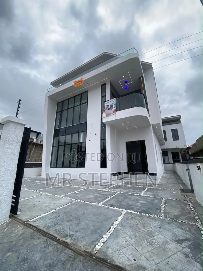 4bdrm Duplex in Sangotedo for sale in Sangotedo