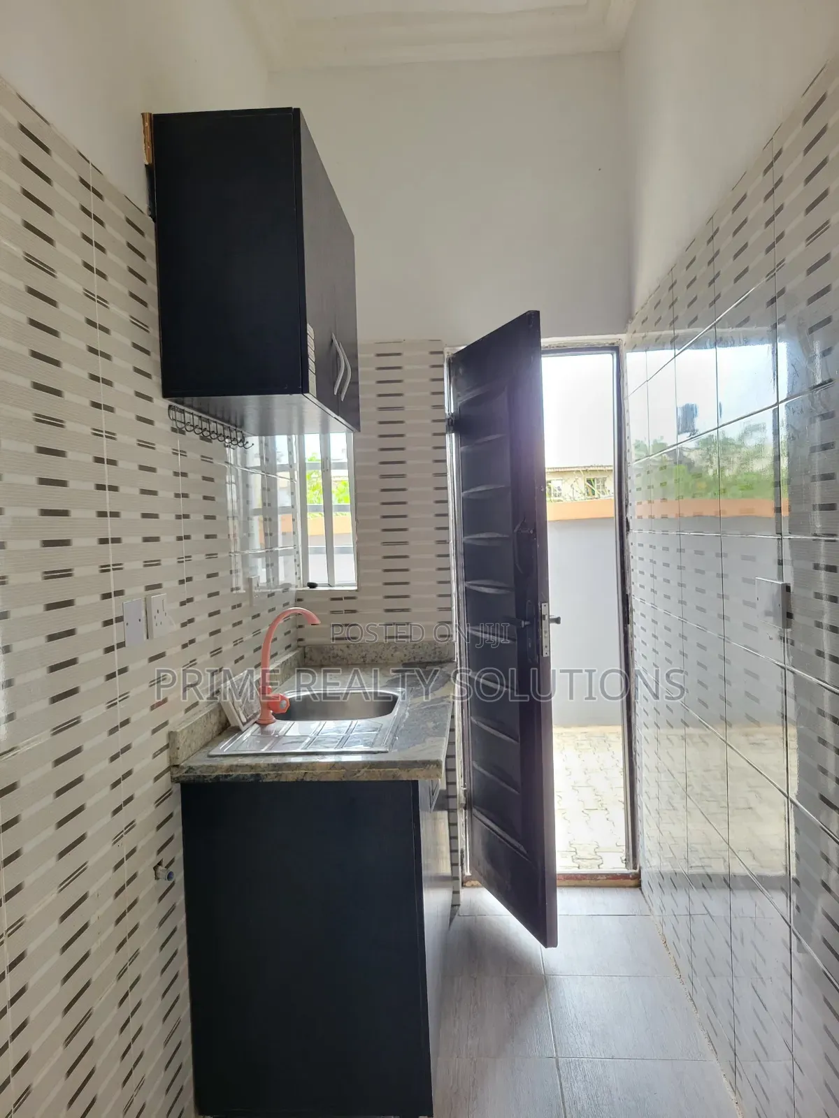 Mini Flat in Green Estate for rent in Green Estate