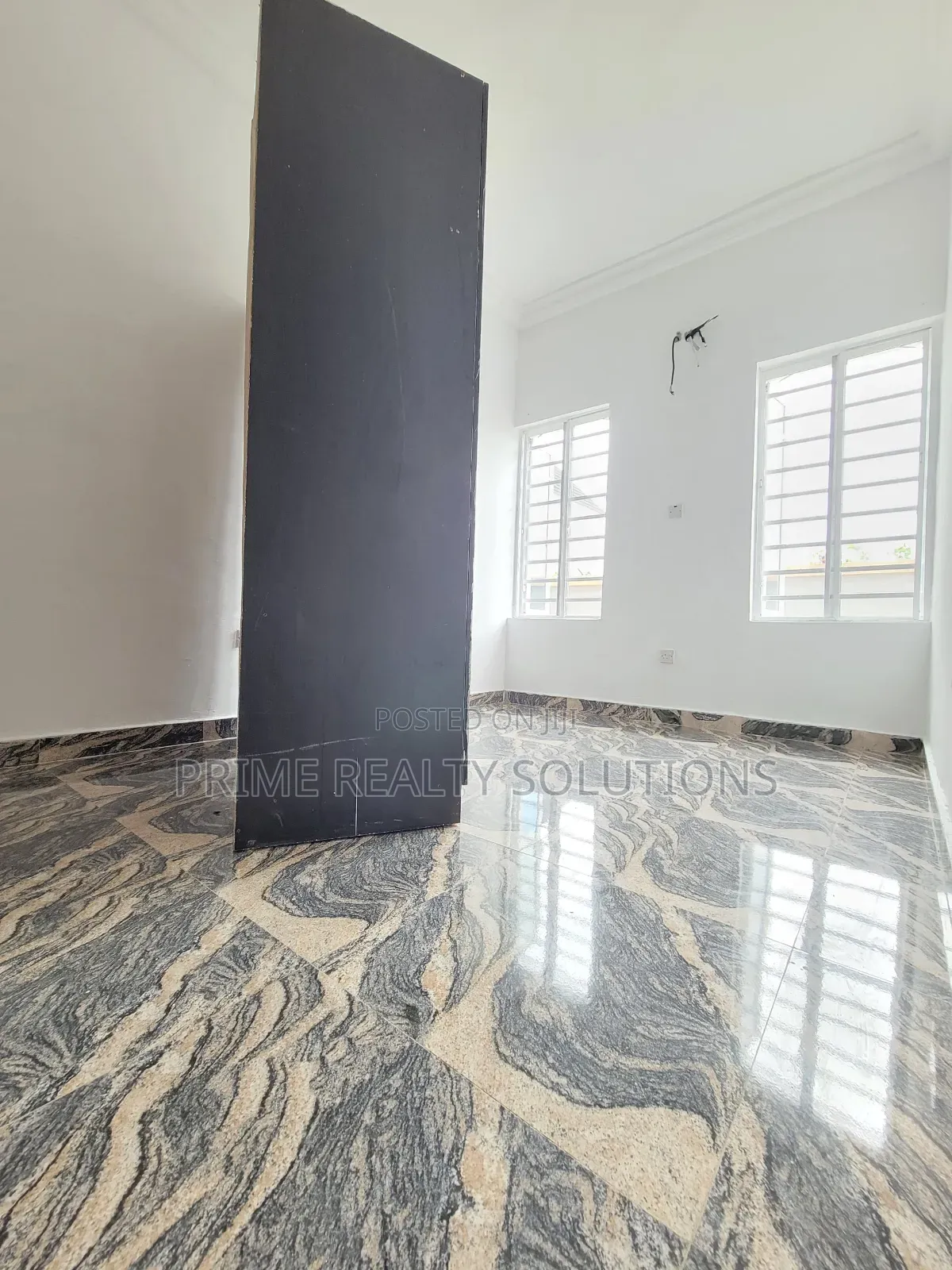 Mini Flat in Green Estate for rent in Green Estate
