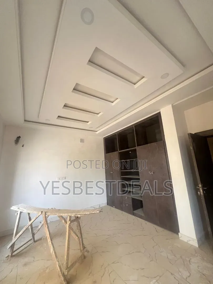 Furnished 5bdrm Townhouse/Terrace in Guzape for sale in Guzape District
