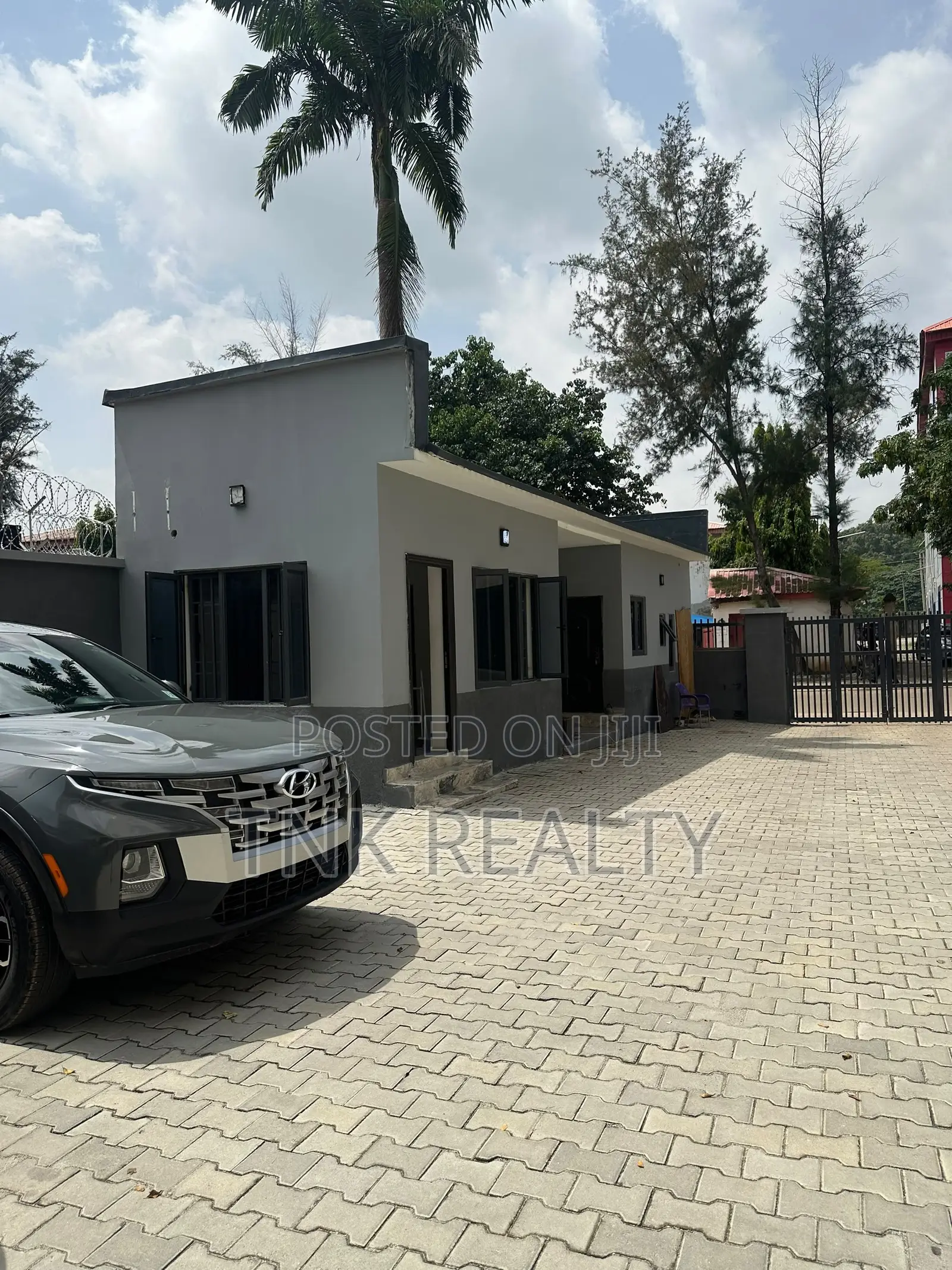 Shop/Office Space for Sale in Wuse 2