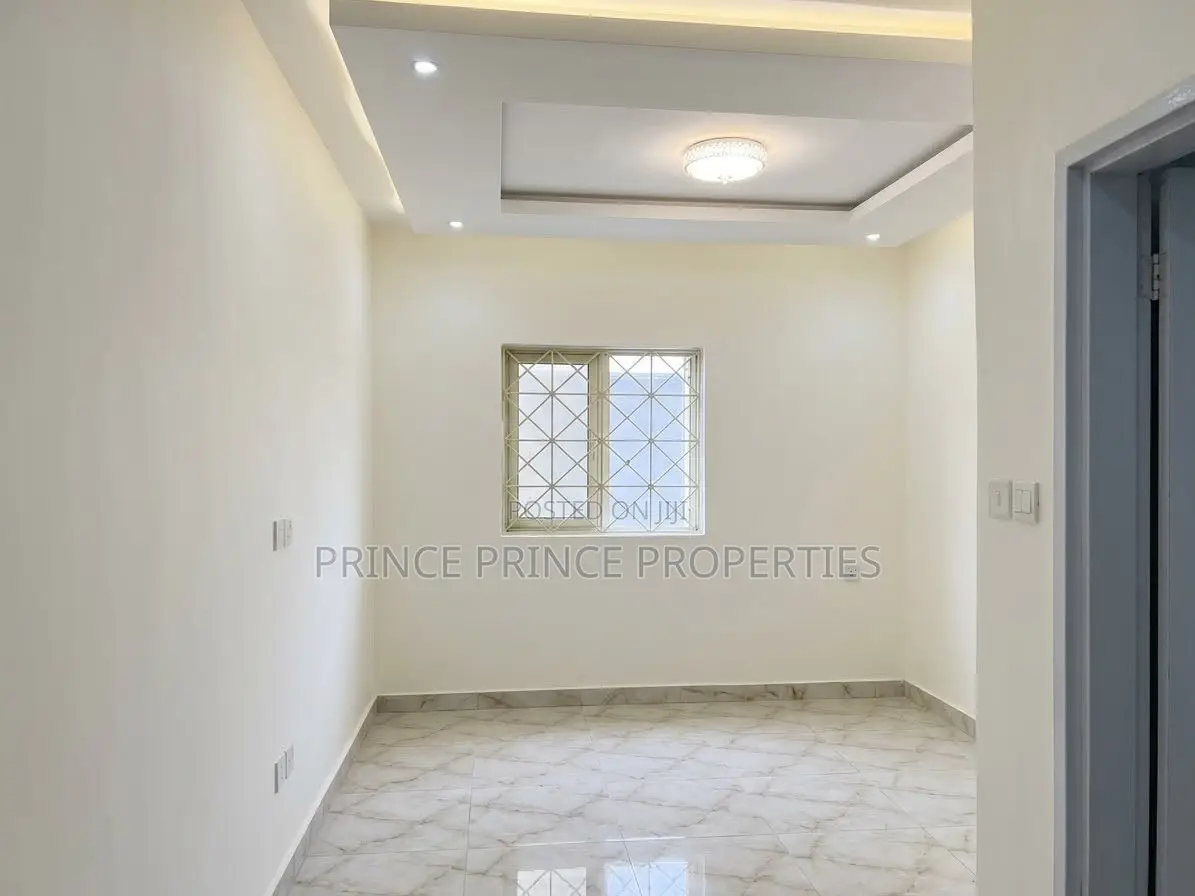 Furnished 3bdrm Block of Flats in Surulere for rent in Aguda / Surulere