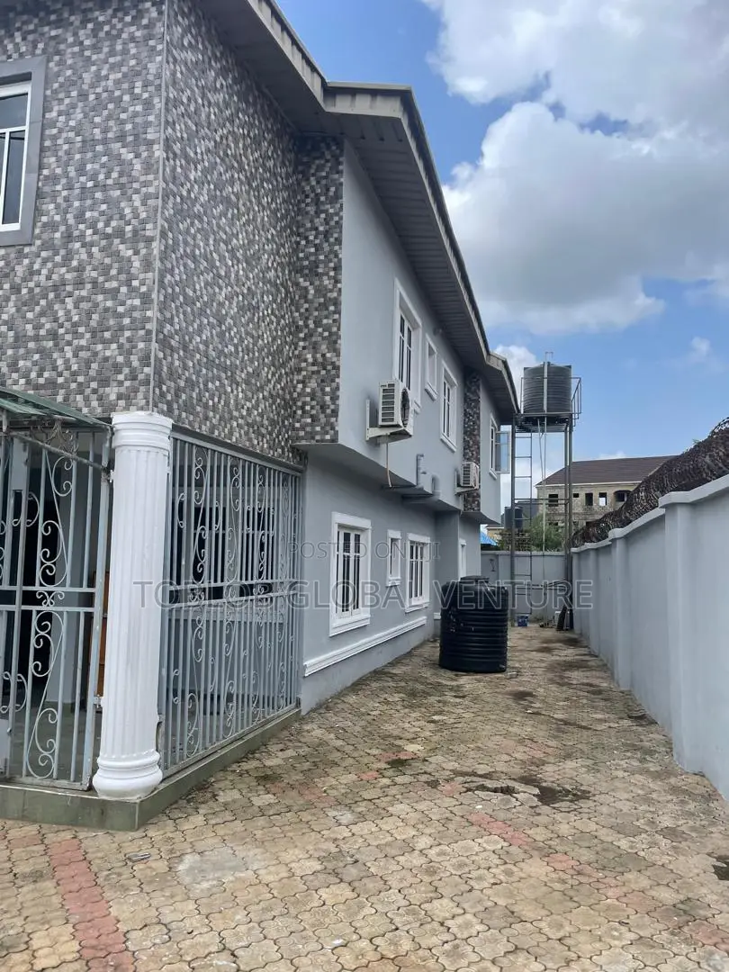 4bdrm Duplex in Akala Express for rent in Akala Express