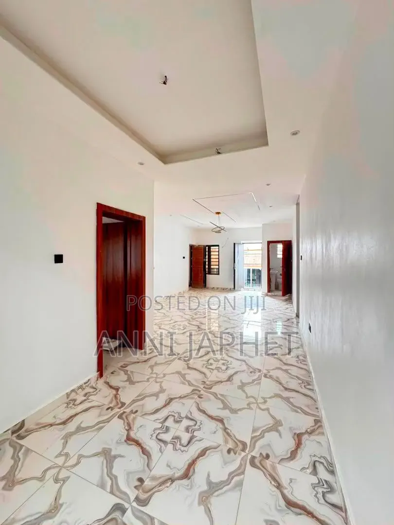 2bdrm Apartment in Surulere for sale in Aguda / Surulere