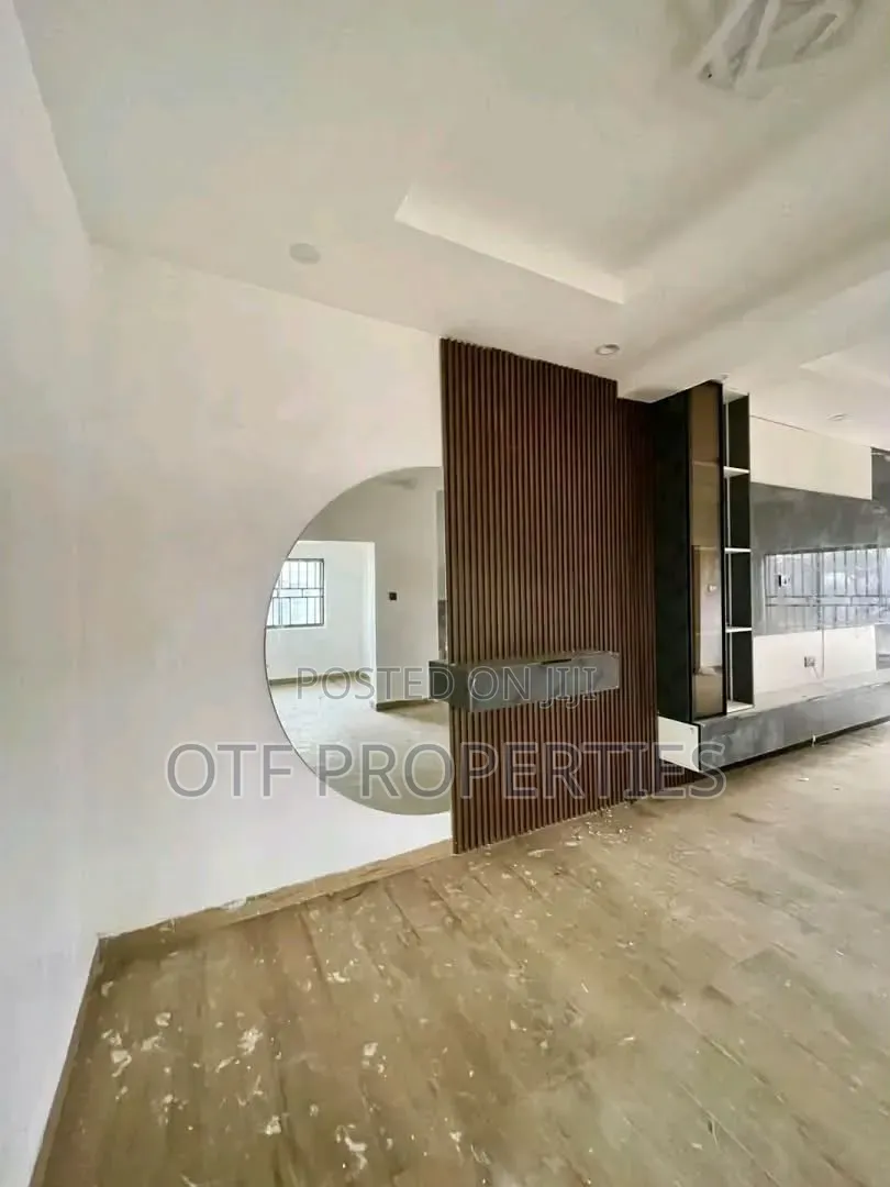 4bdrm Duplex in Jahi Gilmore for rent in Jahi
