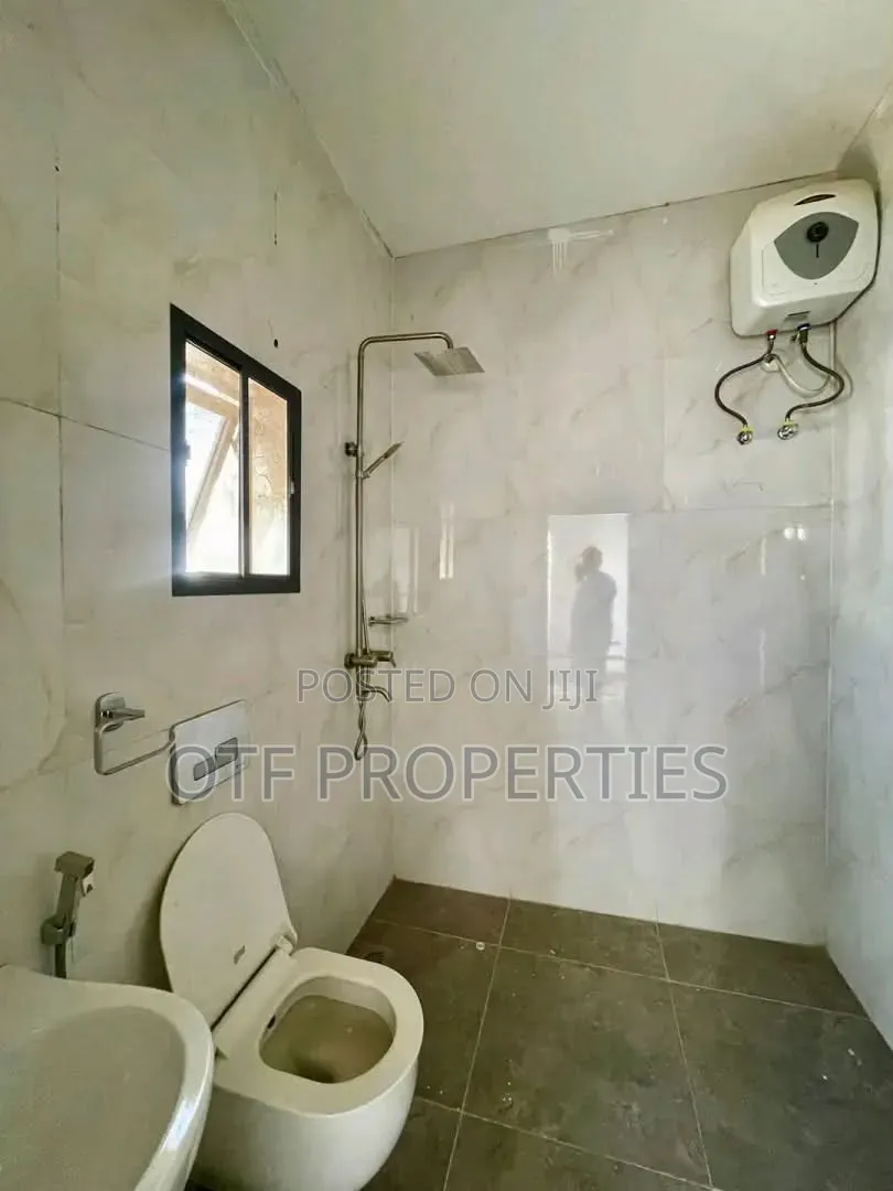 4bdrm Duplex in Jahi Gilmore for rent in Jahi