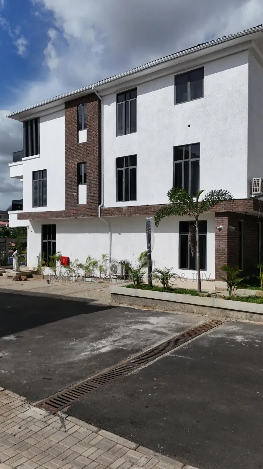 Furnished 5bdrm Duplex in Asokoro for sale in Asokoro