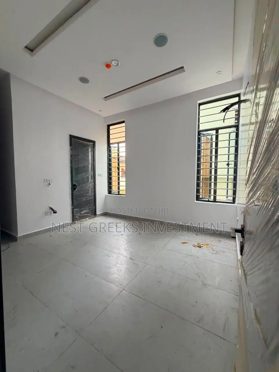 4bdrm Duplex in Omole Phase 2 for sale in Omole Phase 2