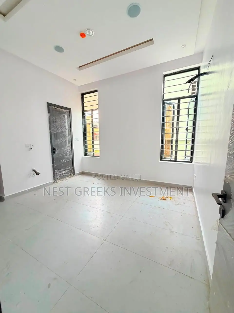 4bdrm Duplex in Omole Phase 2 for sale in Omole Phase 2