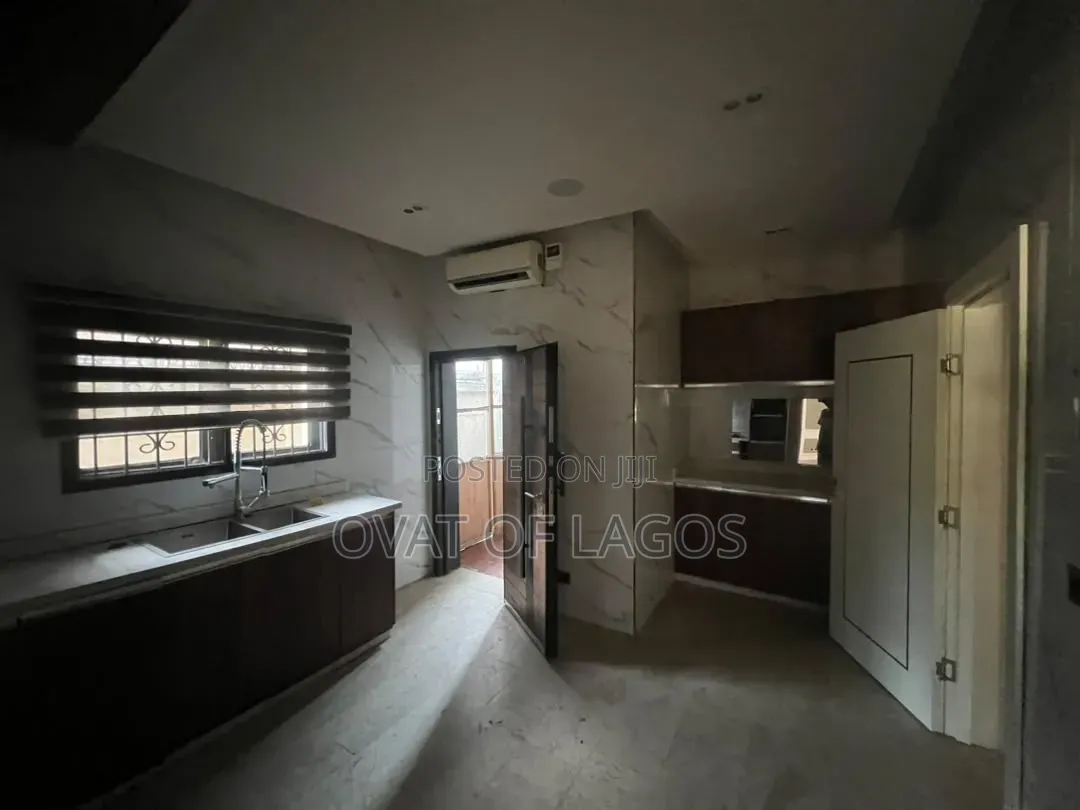 3bdrm Duplex in Banana Island for rent in Banana Island