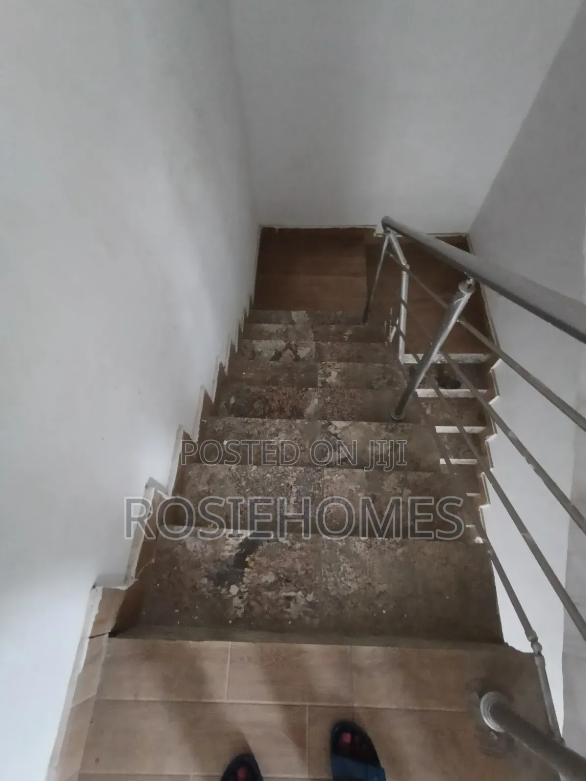 2bdrm Block of Flats in Mobile Road, Ado / Ajah for rent in Ado / Ajah