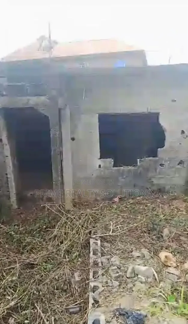 Urgent Sale – 4 Mini Flats + 2 Plots of Land in Ado-Odo/Ota