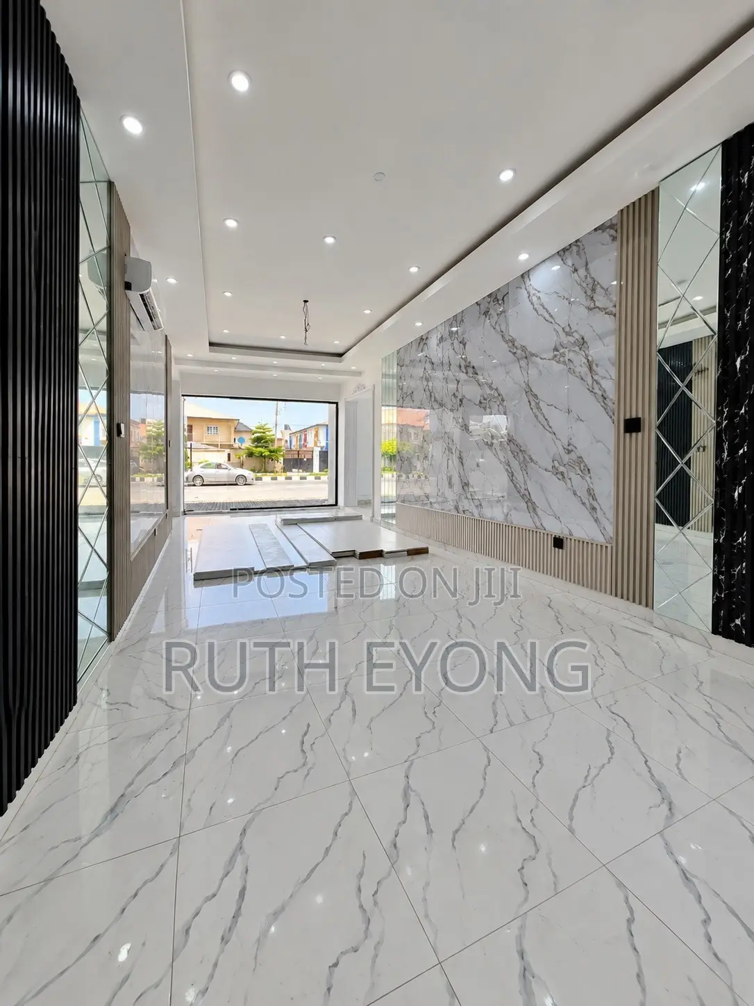 Luxury Shop in Lekki Phase 1