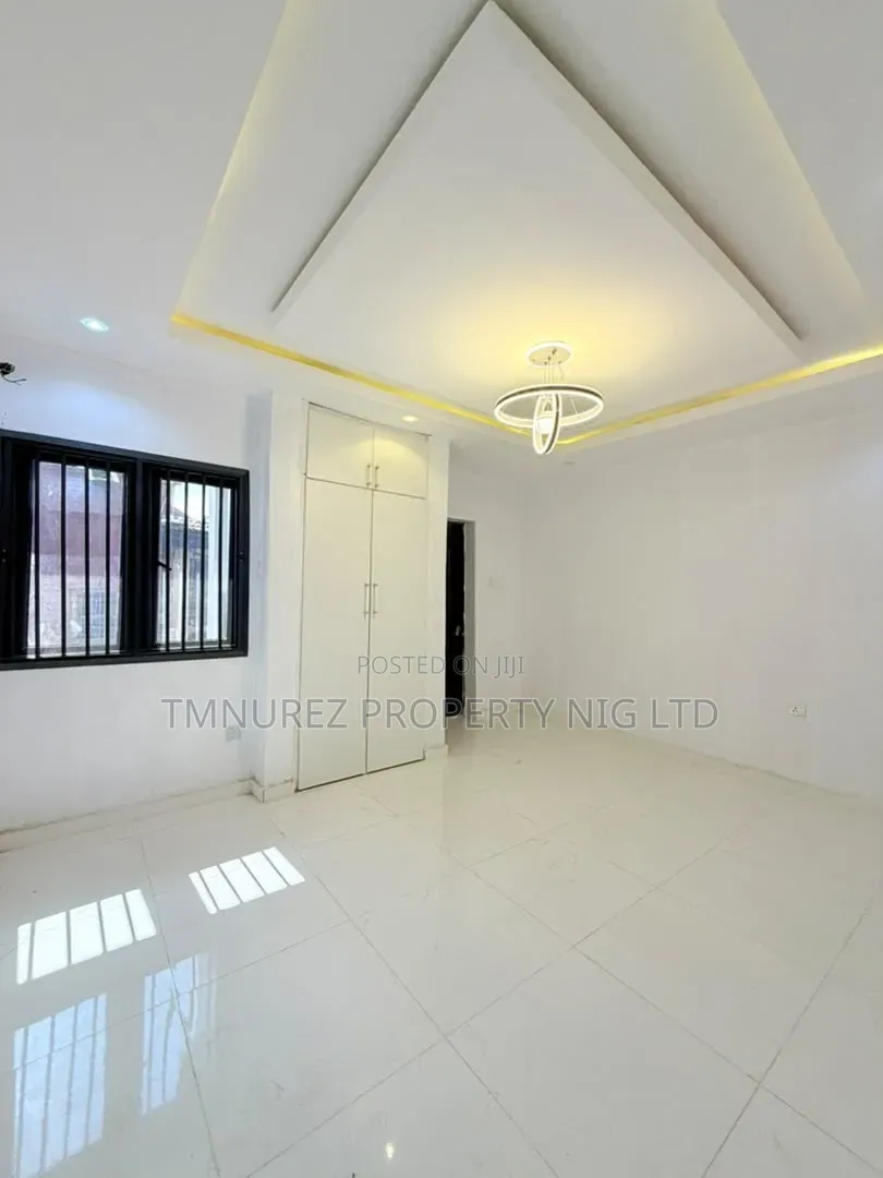 3bdrm Duplex in Ogba GRA for sale in Ogba GRA