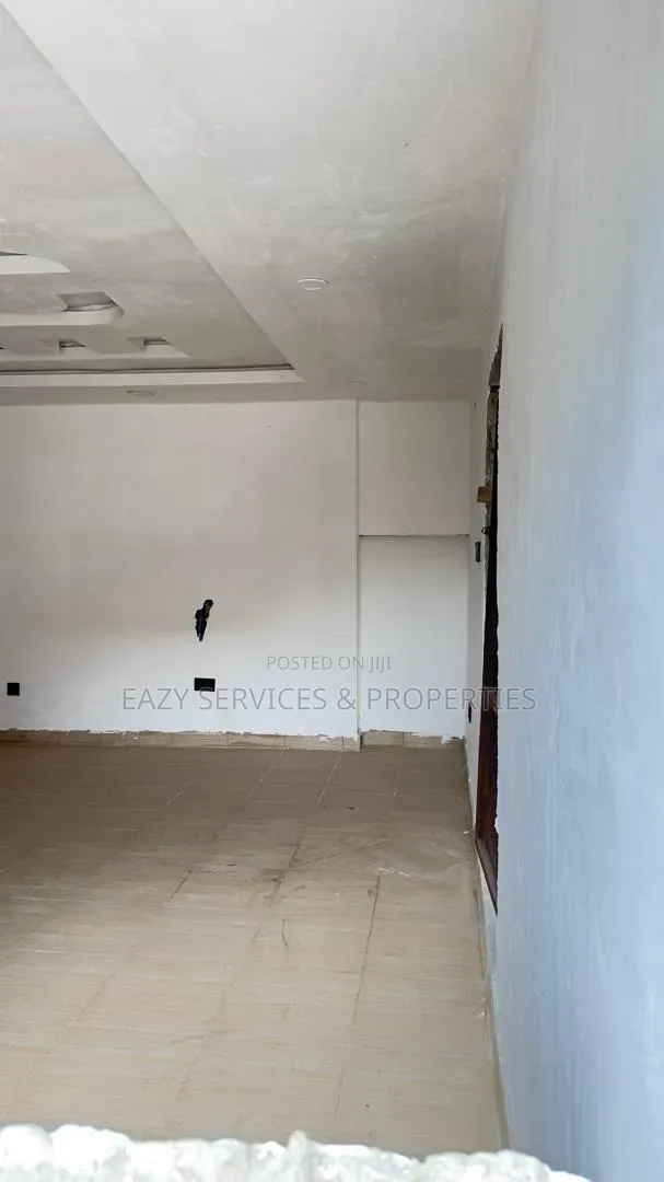 Massive Shop Space With Store in Osapa London, Lekki in Osapa london