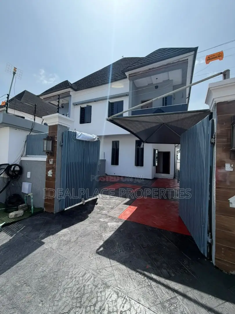 4bdrm Duplex in Chevron for sale in Chevron