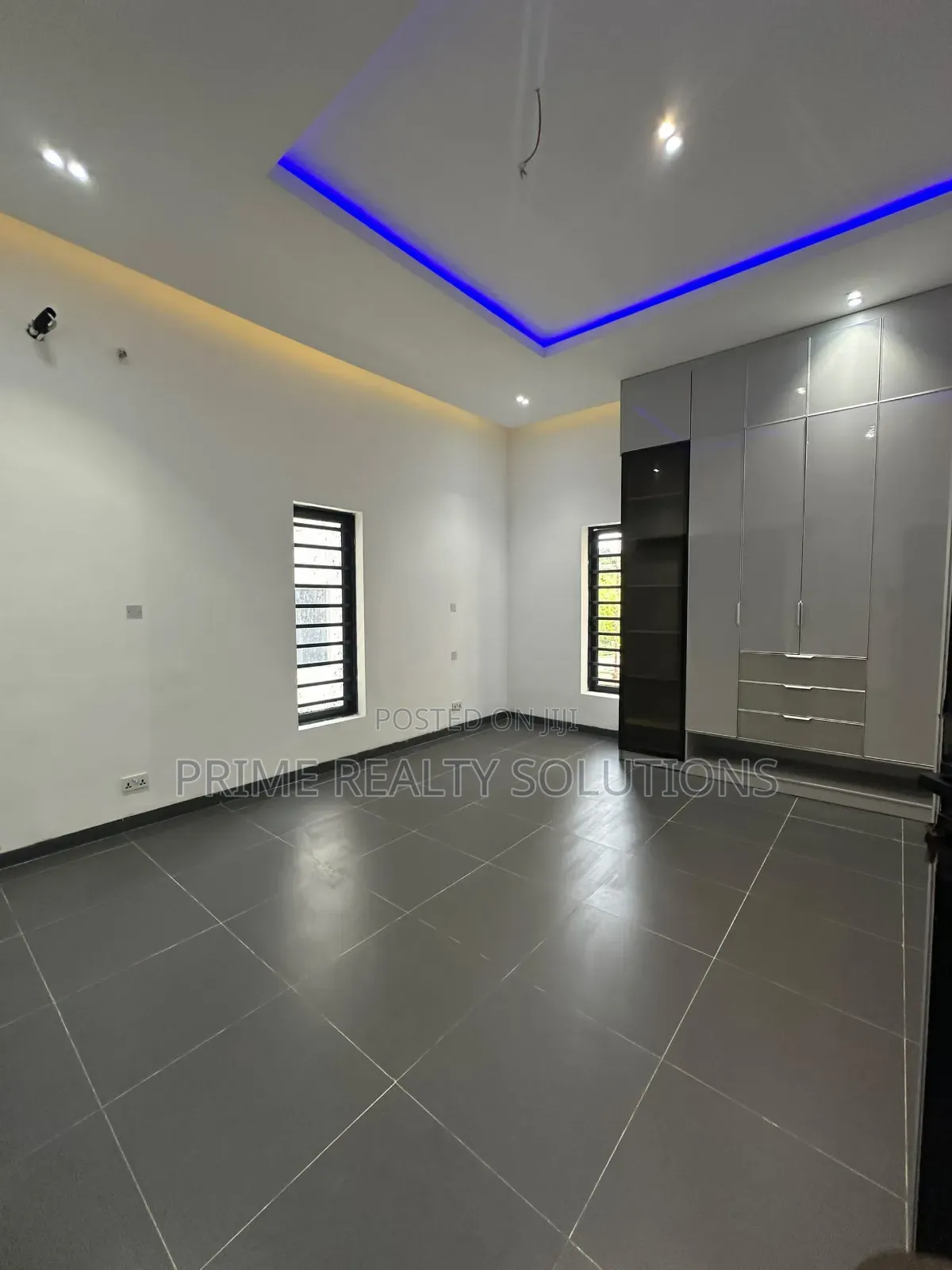5bdrm Duplex in Old Ikoyi for sale in Old Ikoyi
