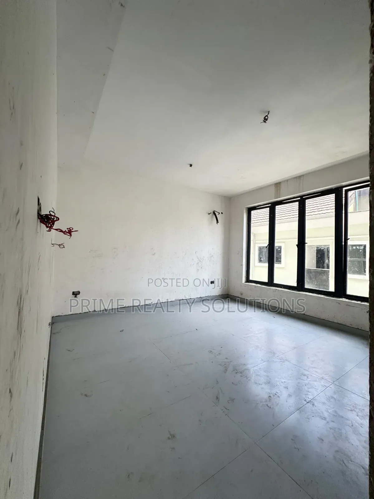2bdrm Maisonette in Lekki Phase 1 for sale in Lekki Phase 1
