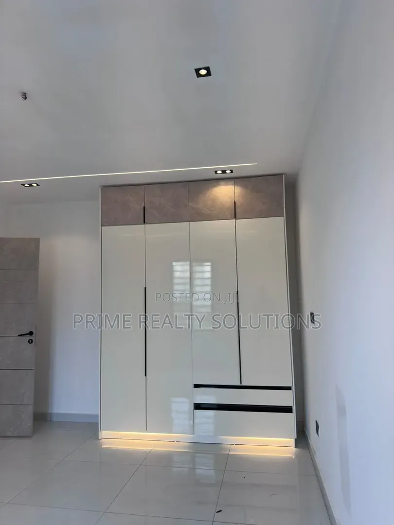 3bdrm Apartment in Lekki Phase 1 for sale in Lekki Phase 1