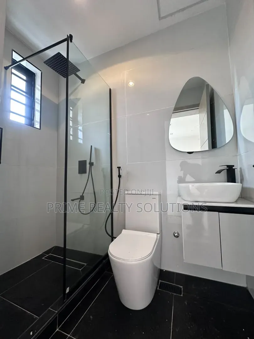3bdrm Apartment in Lekki Phase 1 for sale in Lekki Phase 1