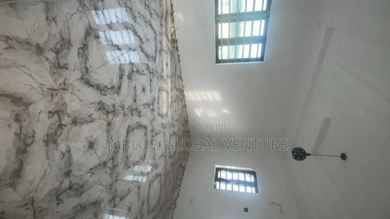 2bdrm Apartment in Adeoyo for rent in Adeoyo