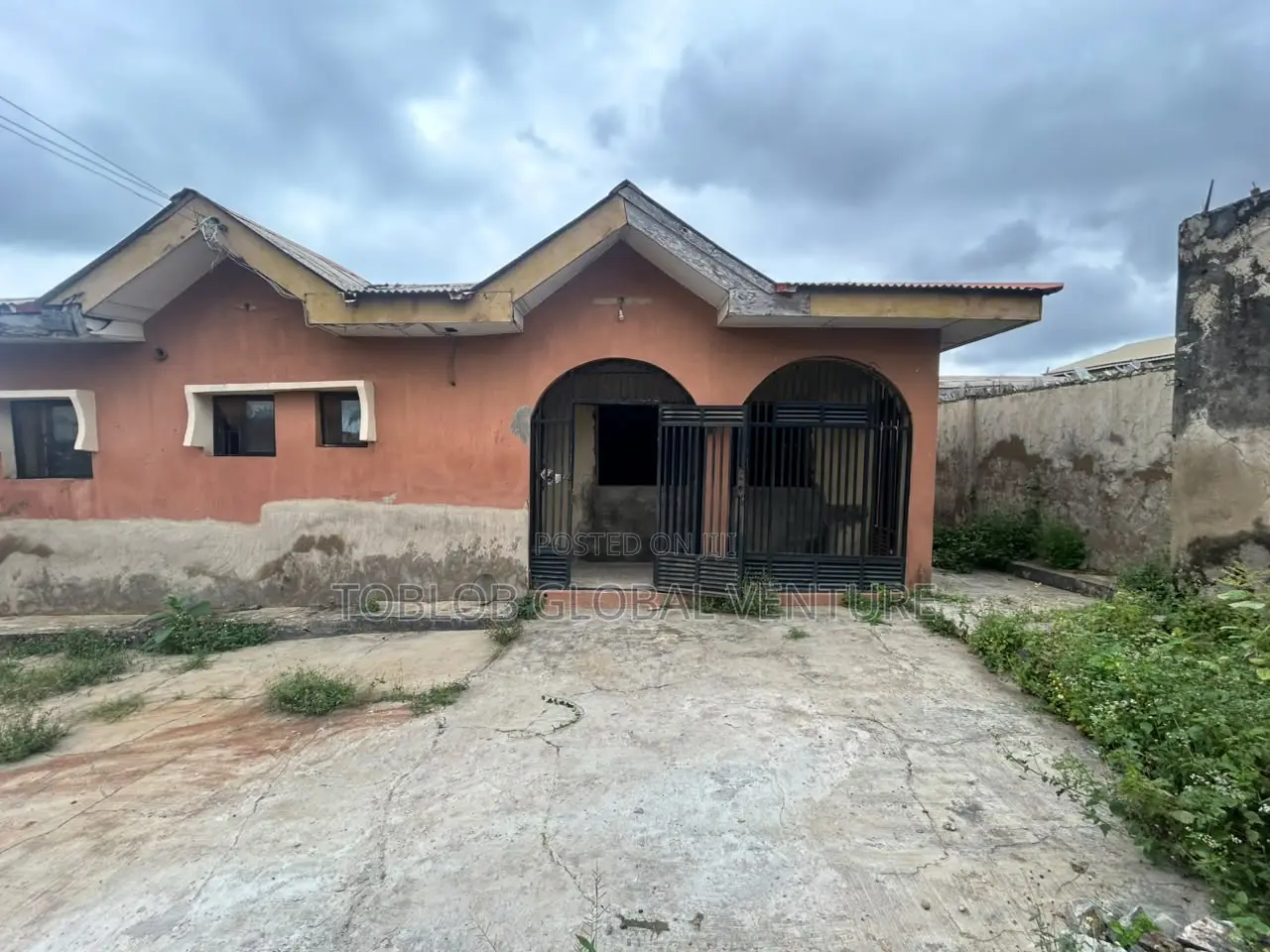 4bdrm Bungalow in Akala Express for sale in Akala Express