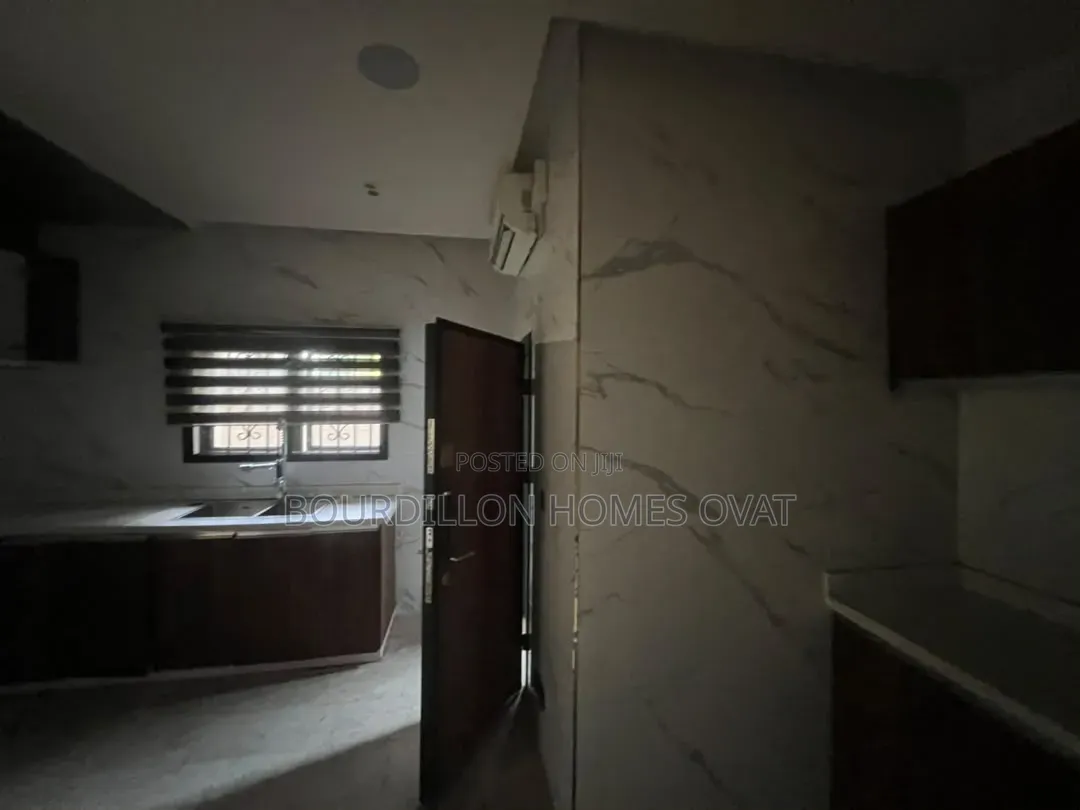 3bdrm Duplex in Banana Island Lagos for rent in Banana Island