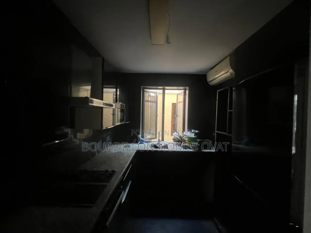 1bdrm Apartment in Banana Island Lagos for rent in Banana Island