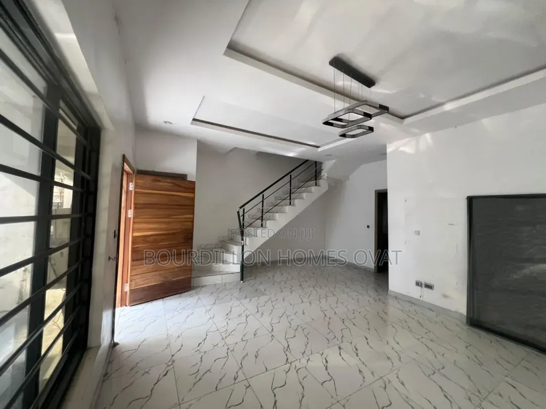 3bdrm Duplex in Ikota Gra Lekki for rent in Ikota