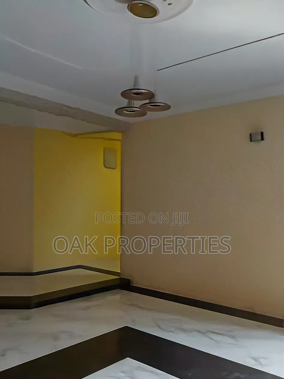3bdrm Duplex in Old Gra for rent in Old GRA