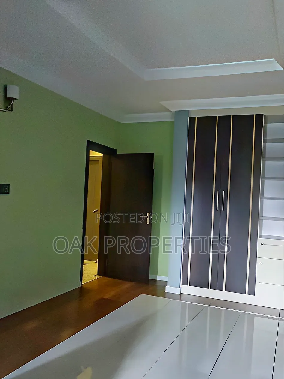 3bdrm Duplex in Old Gra for rent in Old GRA