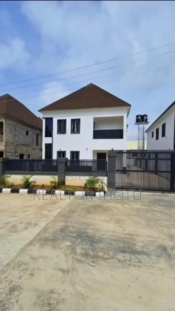 4bdrm Duplex in Sabon Lugbe for sale in Sabon Lugbe