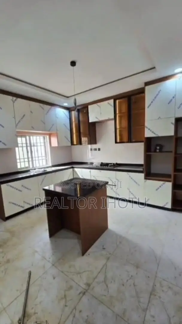 4bdrm Duplex in Sabon Lugbe for sale in Sabon Lugbe