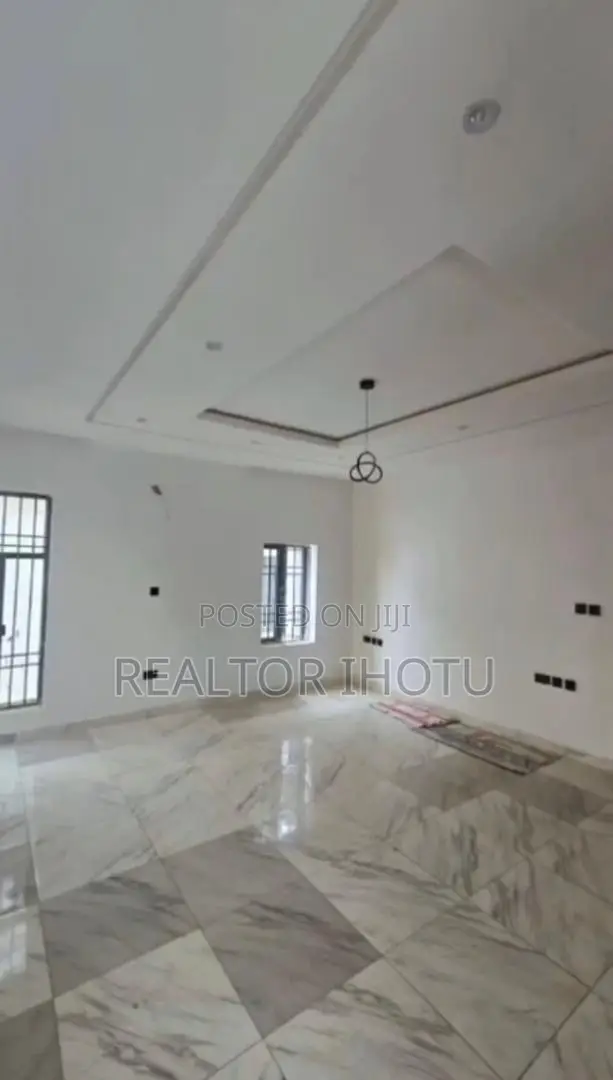 4bdrm Duplex in Sabon Lugbe for sale in Sabon Lugbe