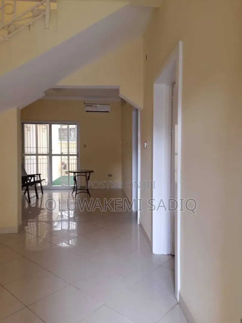 4bdrm Duplex in Parkview Estate for rent in Parkview Estate