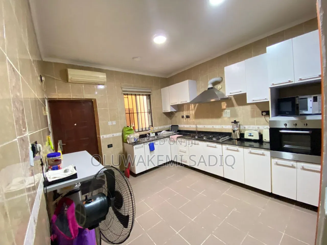 4bdrm Duplex in Parkview Estate for rent in Parkview Estate