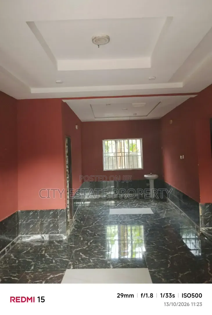 2bdrm Block of Flats in Valley View Estate, Elimbu for rent in Elimbu