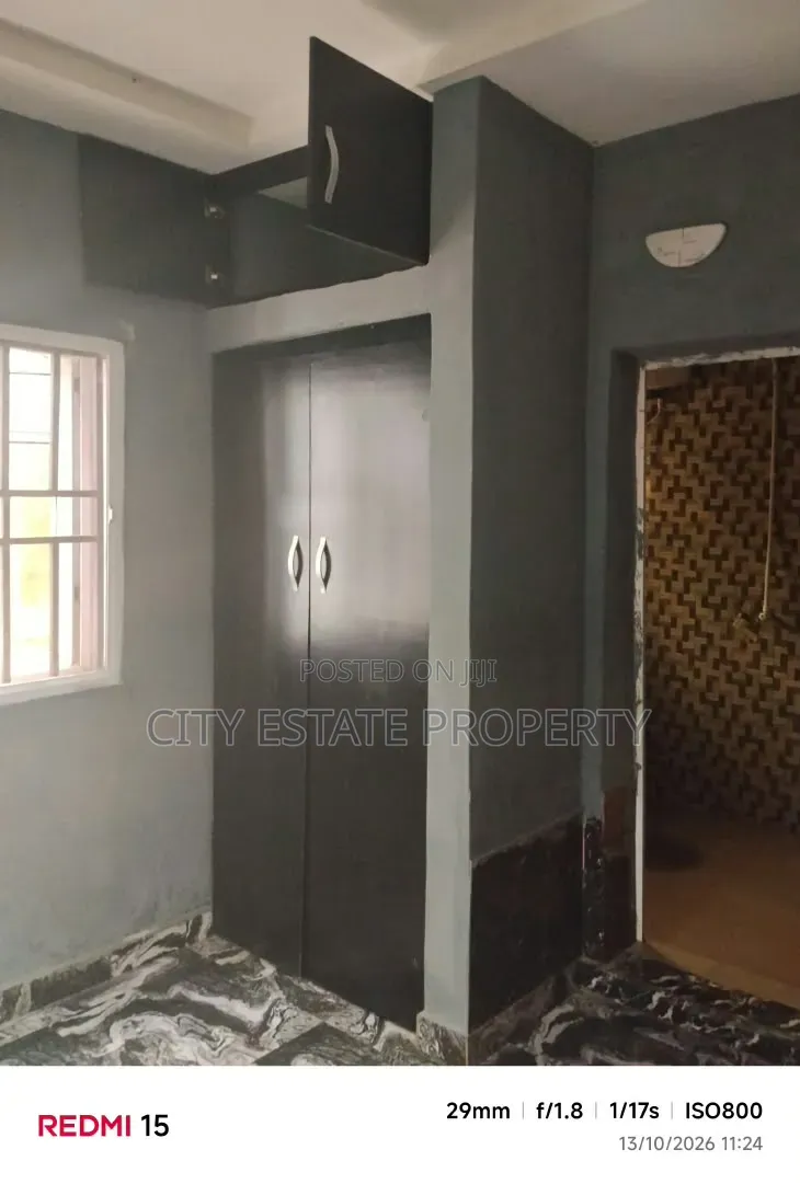 2bdrm Block of Flats in Valley View Estate, Elimbu for rent in Elimbu