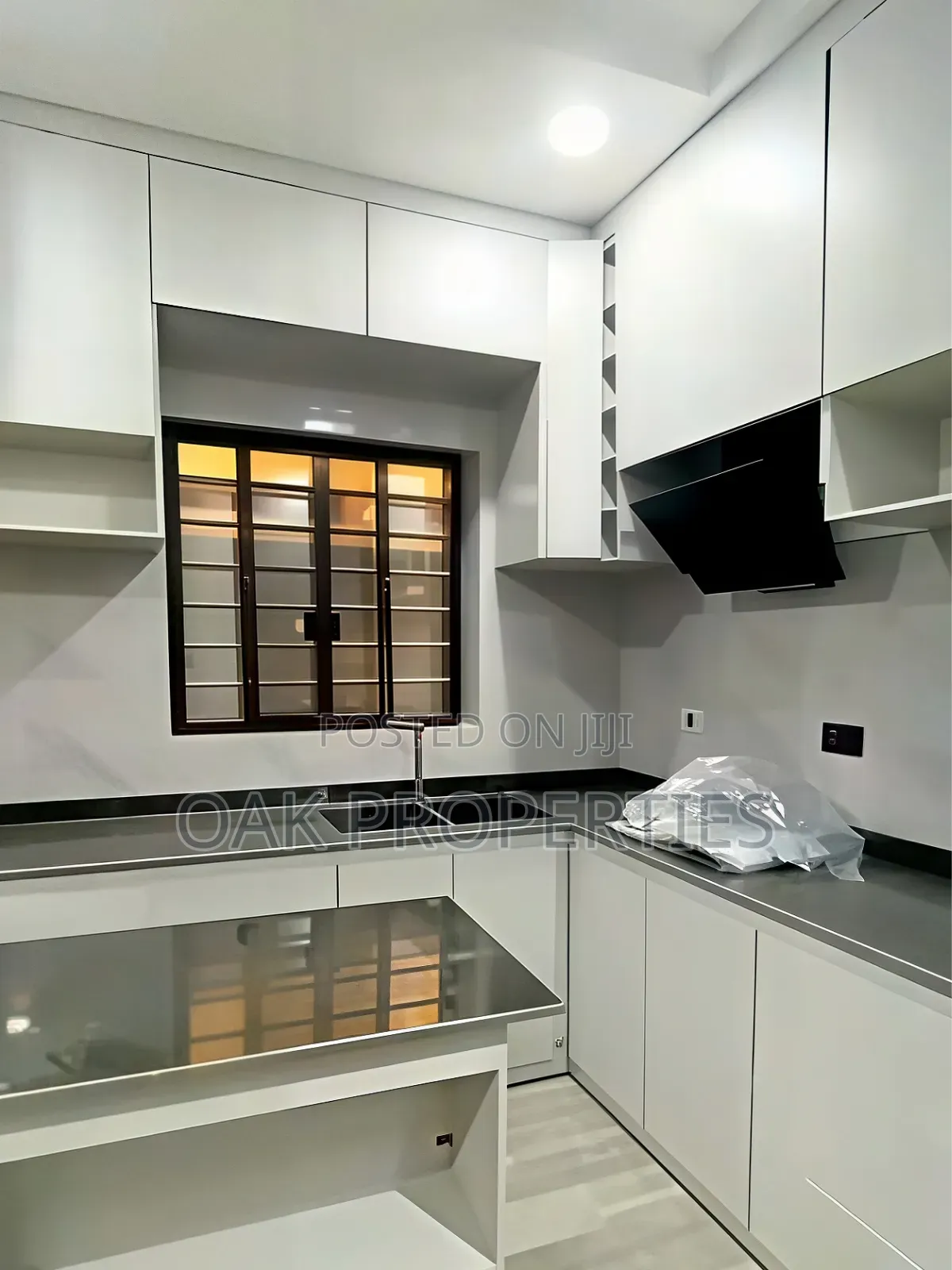 4bdrm Duplex in Rukpakulusi New for sale in New Layout