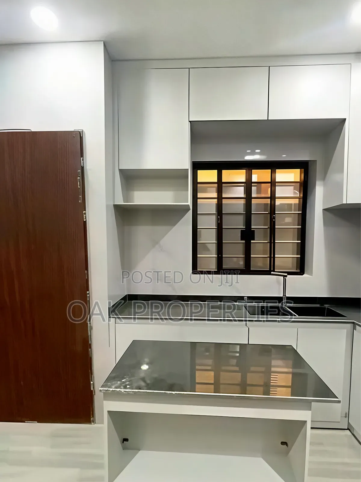 4bdrm Duplex in Rukpakulusi New for sale in New Layout