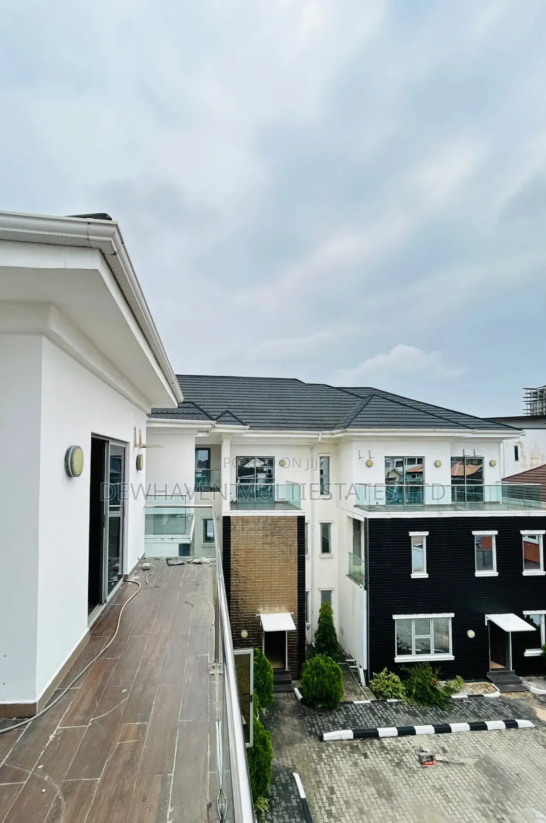 5bdrm Duplex in Victoria Island Extension for sale in Victoria Island Extension