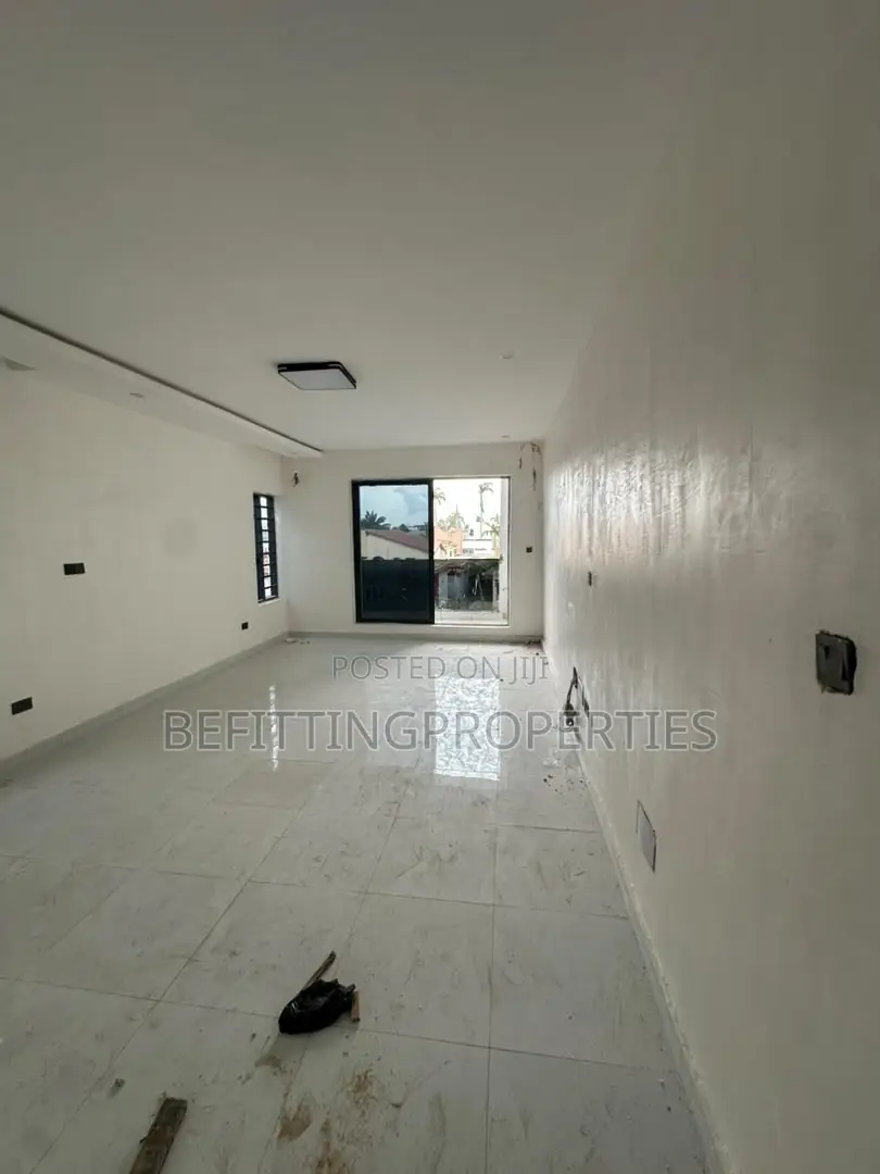 4bdrm Duplex in Ogudu GRA for sale in Ogudu GRA