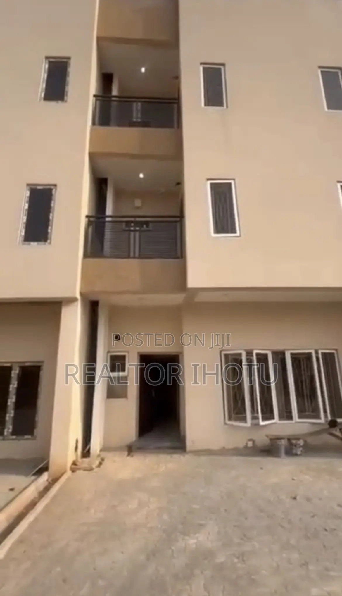4bdrm Duplex in Kaura for sale in Kaura