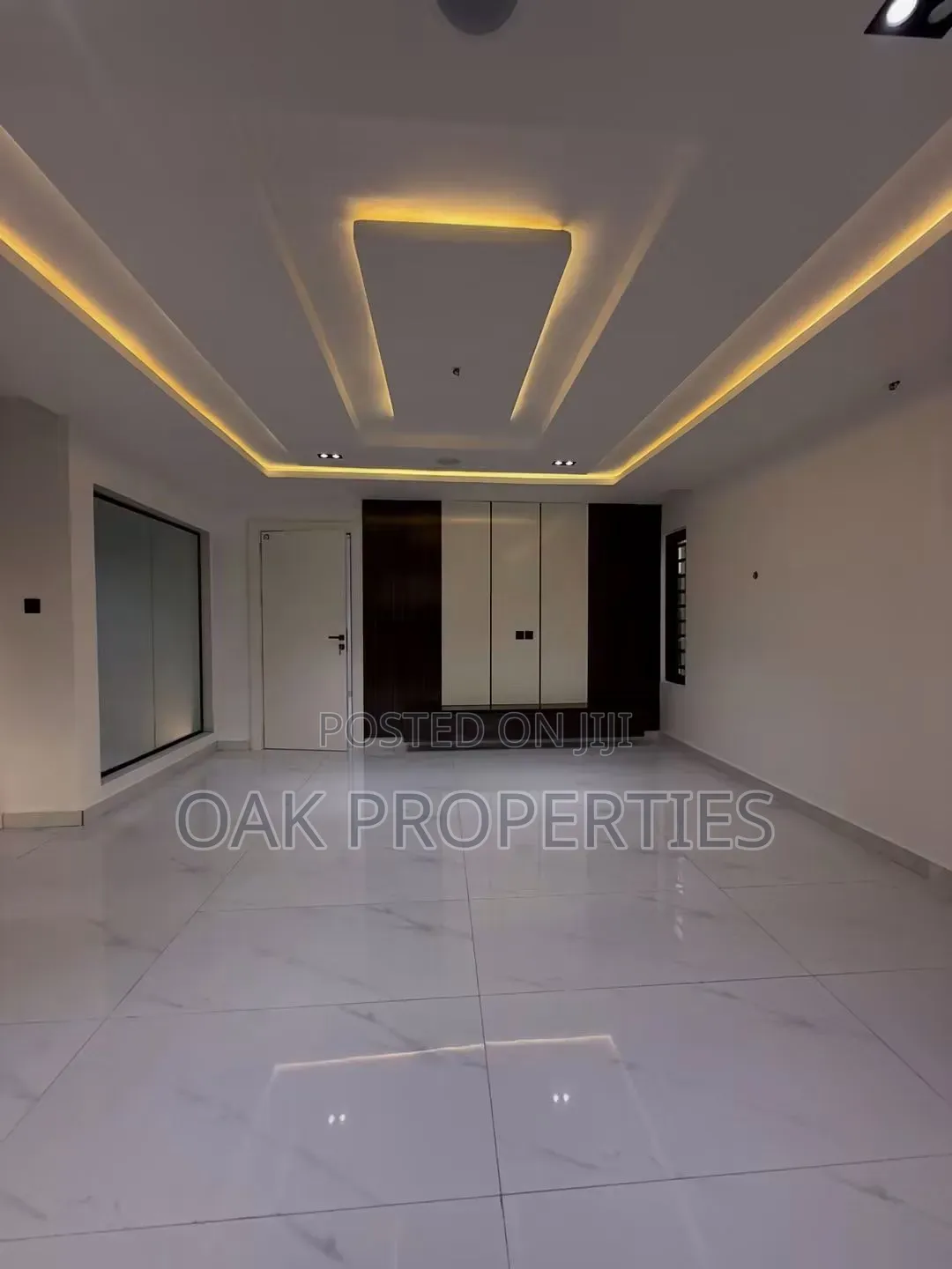 4bdrm Duplex in Hillview Estate, Rumuogba for sale in Rumuogba
