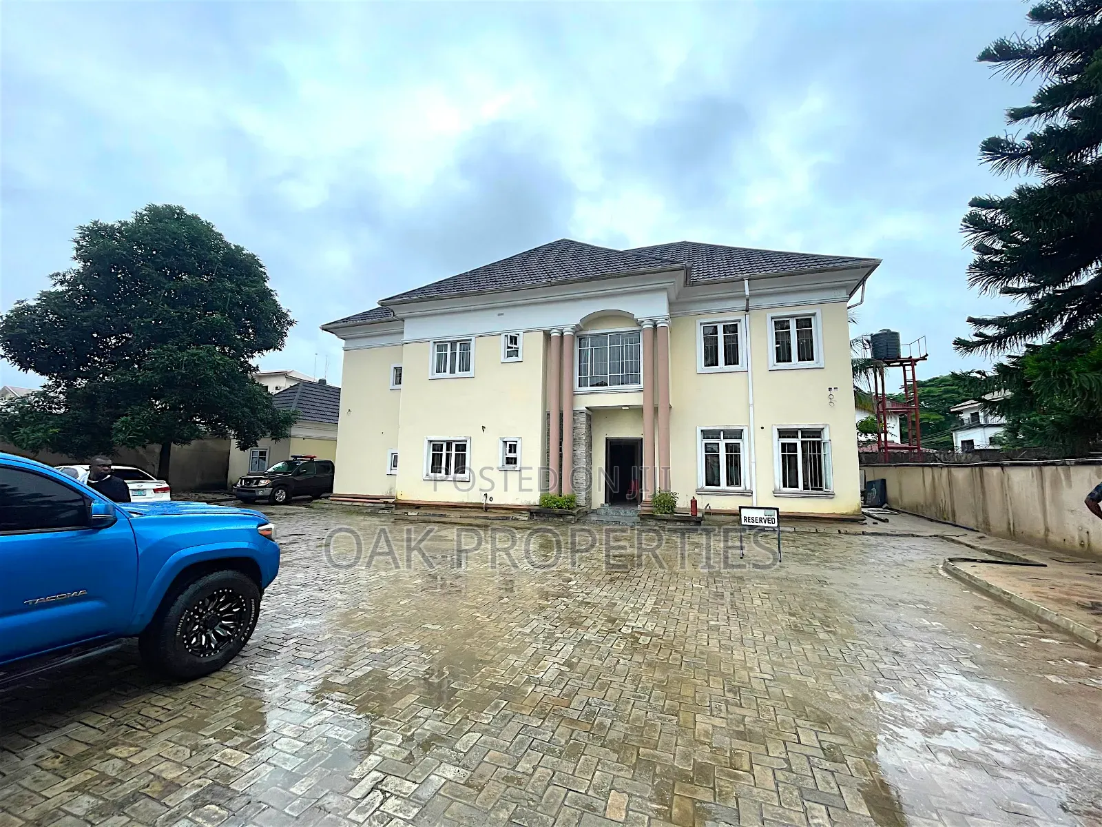 Executive 6 Rooms Duplex With 2 Rooms Bq for Office Use at Gra in GRA Phase 2 / Port-Harcourt