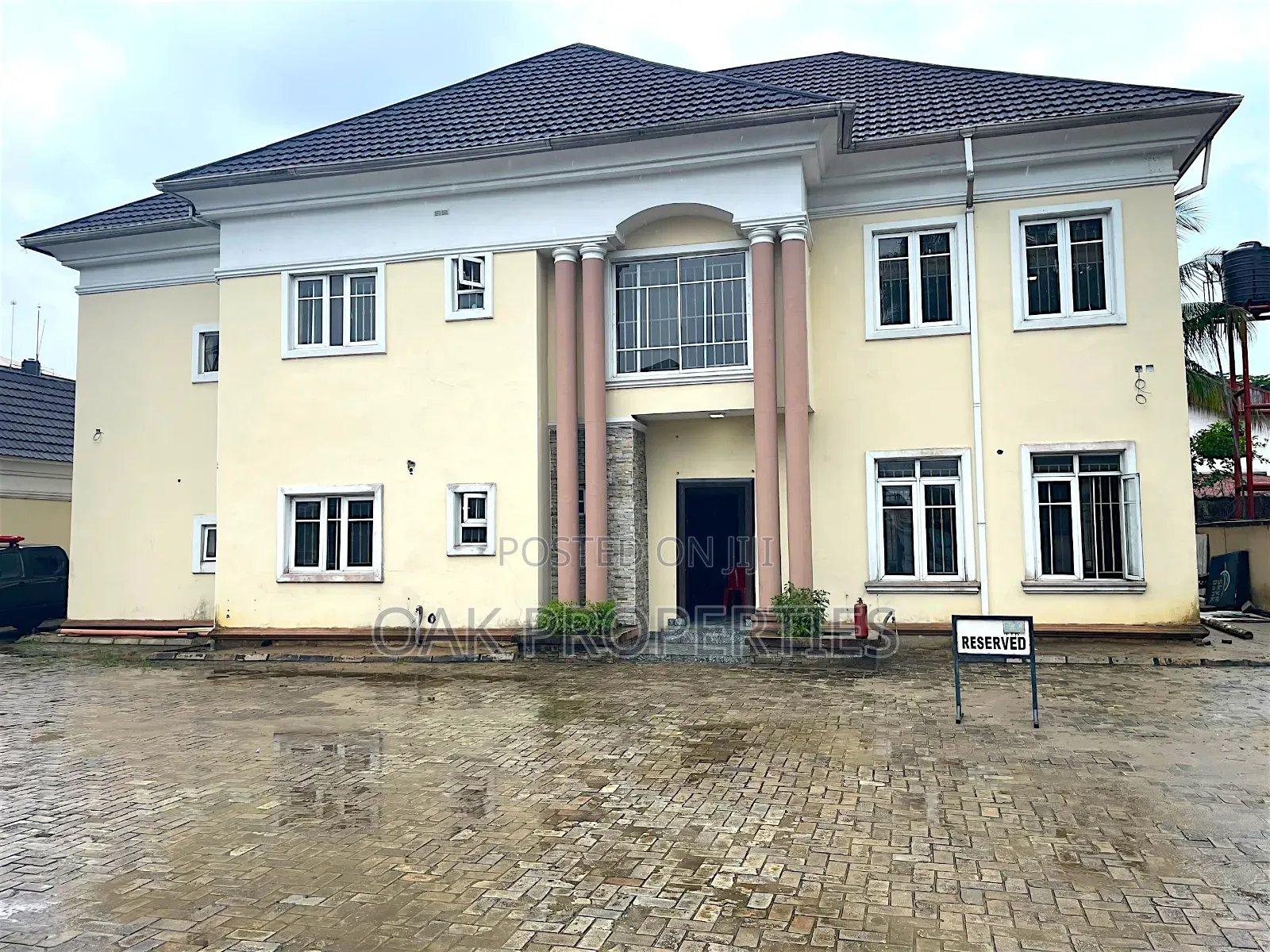 Executive 6 Rooms Duplex With 2 Rooms Bq for Office Use at Gra in GRA Phase 2 / Port-Harcourt